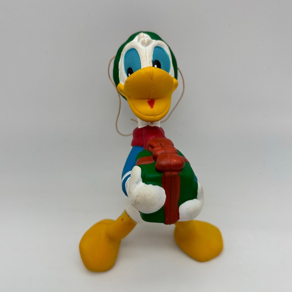 Walt Disney Company Donald Duck Christmas Present Christmas Ornament